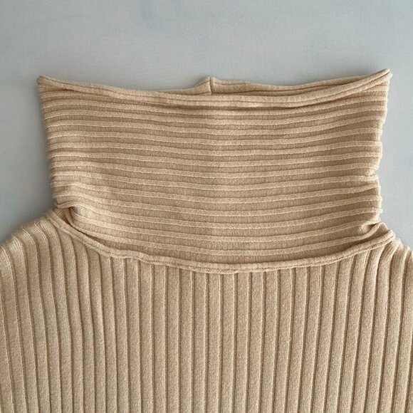 Boutique Ribbed Cream Long Sleeve Cowl/Turtleneck Sweater - Picture 3 of 8